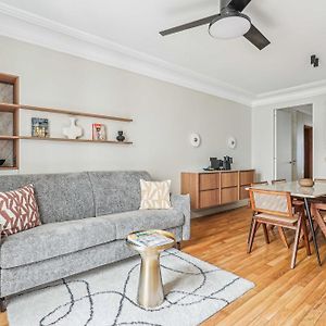Appartement à 2 Chambres à Coucher