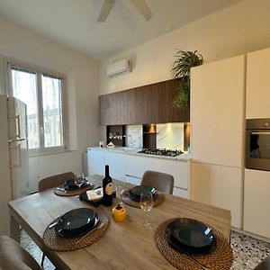 Bologna Station-Fiera Apartment-Free Parking