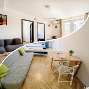 Appartement à 2 Chambres à Coucher