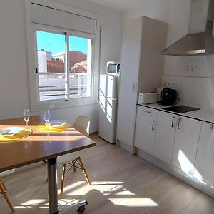 Rosesapparts Estudios & Parking