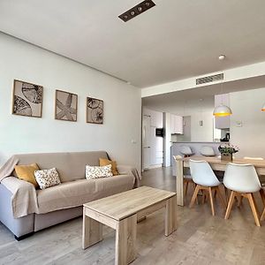 Appartement à 3 Chambres à Coucher