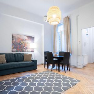 Super Comfort Apartment With 3 Rooms Next To Opera