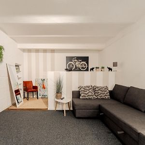 Stadtnahe & Ruhig Gelegen, Fusslaeufig Zur Alster