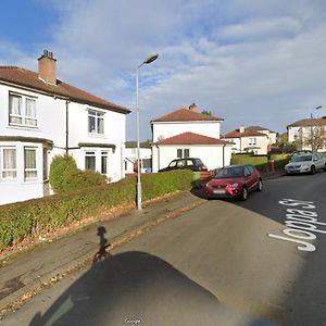 Archillects Entire Two Bedroom Comfy House - Free Parking