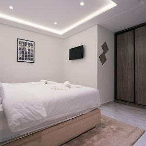 Appartement de Luxe à 2 Chambres à Coucher