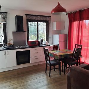 Appartement à 2 Chambres à Coucher