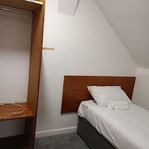 Chambre Budgétée Lit King-Size