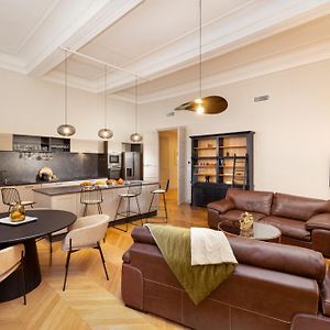 Appartement à 3 Chambres à Coucher