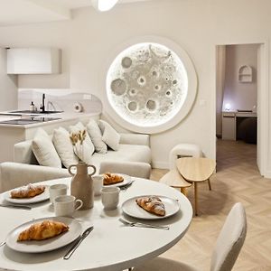 Appartement à 2 Chambres à Coucher