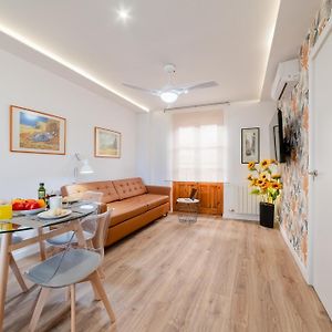 Appartement à 2 Chambres à Coucher