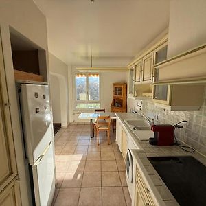 Appartement à 2 Chambres à Coucher