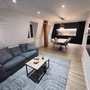 Appartement à 2 Chambres à Coucher