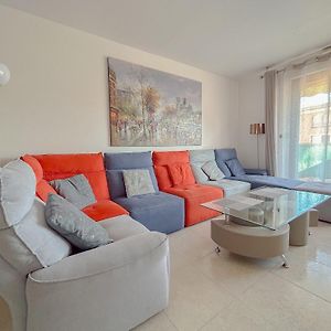 Appartement à 2 Chambres à Coucher