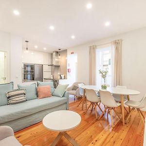 Appartement à 3 Chambres à Coucher