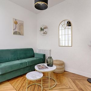 Convivialite Pour 8 Personnes - Parc Monceau