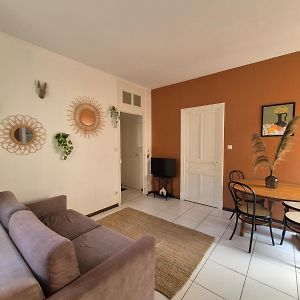 Appartement à 2 Chambres à Coucher