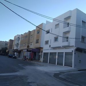 Appartement à 3 Chambres à Coucher