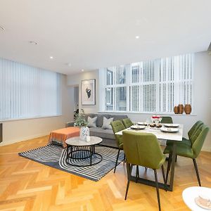 Appartement de Luxe à 2 Chambres à Coucher
