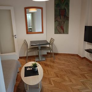 Omonia Square Apartment