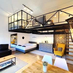 Mooki Rumbach Budapest Apartment