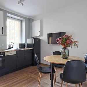 Modern And Cozy - City Center - Dobra 27
