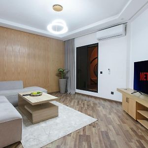 Appartement à 2 Chambres à Coucher