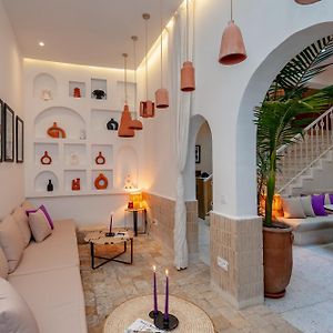 Riad K-White