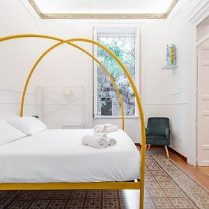 Appartement à 4 Chambres à Coucher