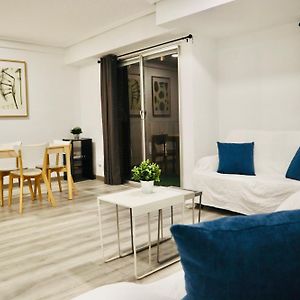 Appartement à 3 Chambres à Coucher