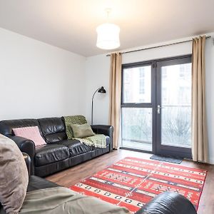 Appartement à 2 Chambres à Coucher
