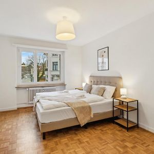 Lovely Flats In Great Location