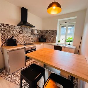 Appartement à 2 Chambres à Coucher