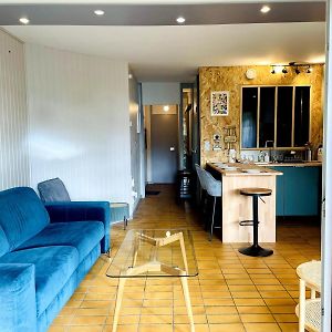 Appartement à 2 Chambres à Coucher