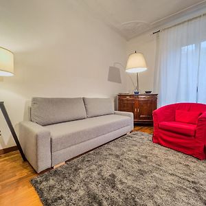 Isola District Milan Apartment