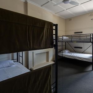 Chambre Juste Pour Femmes Dortoir