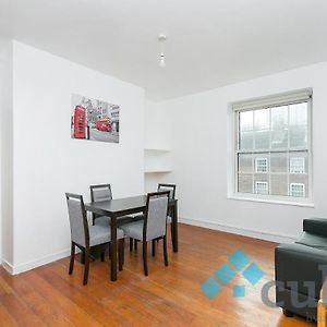 Appartement à 3 Chambres à Coucher