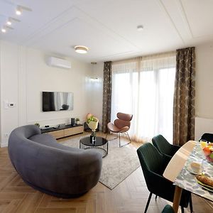 Appartement à 2 Chambres à Coucher