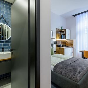 Studio de Luxe