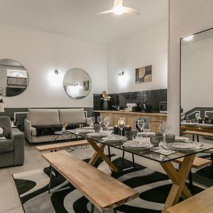 Appartement à 3 Chambres à Coucher