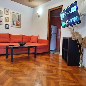 Chill & Relax - 3Bdr Cozy & Roomy -Near Old Town