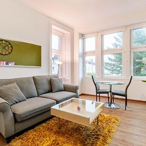 Newly Furnished Flat 4 Minutes Walk To Metro