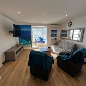 Apt T3 - Front De Mer - Parking - Tout Confort