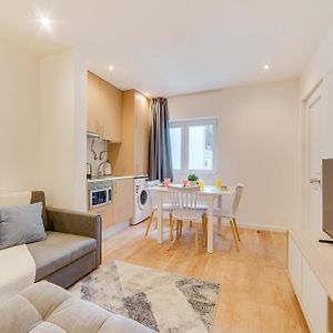 Yellow Charm - Campolide Apartments