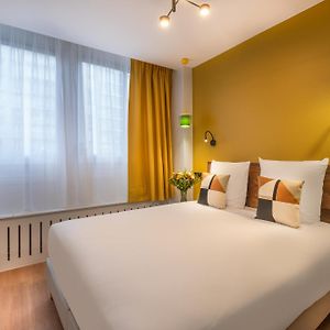Appartement de Luxe à 2 Chambres à Coucher