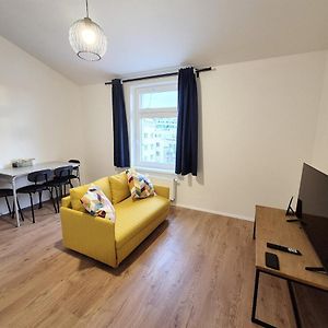 Modern Cosy Flat Near Vysehrad