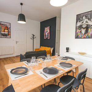 Appartement à 3 Chambres à Coucher