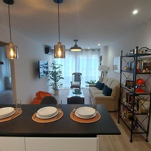Appartement à 3 Chambres à Coucher