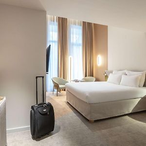 Chambre Accessible aux Personnes à Mobilité Réduite de Luxe Lit King-Size