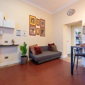 10' Duomo & Central Station Large Apartment