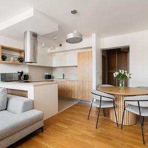 Appartement à 2 Chambres à Coucher